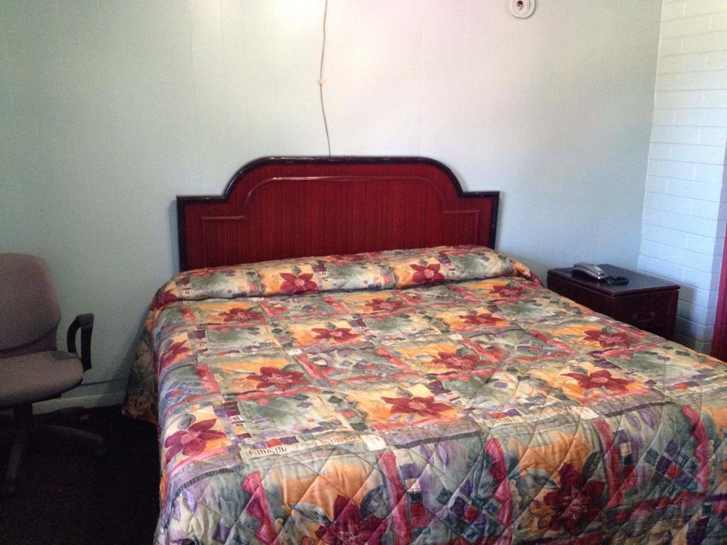 Florida Motel เกนส์วิลล์ ห้อง รูปภาพ